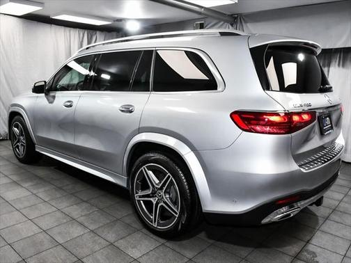 2025 Mercedes-Benz GLS 450 4MATIC