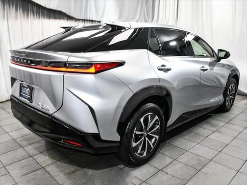 2024 Lexus RZ 450e Premium