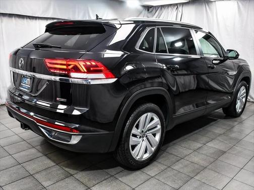 2022 Volkswagen Atlas Cross Sport 3.6L V6 SE w/Technology