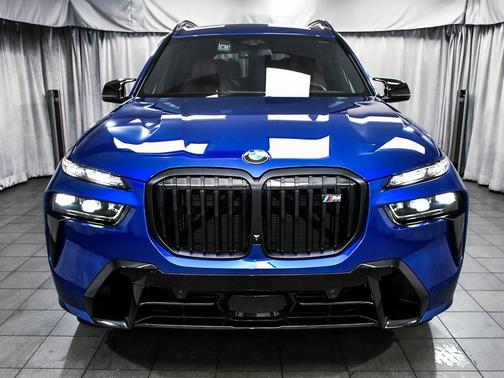 2024 BMW X7 M60i