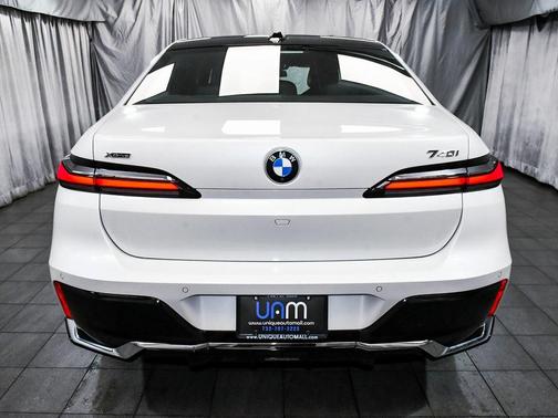 2024 BMW 740 i xDrive