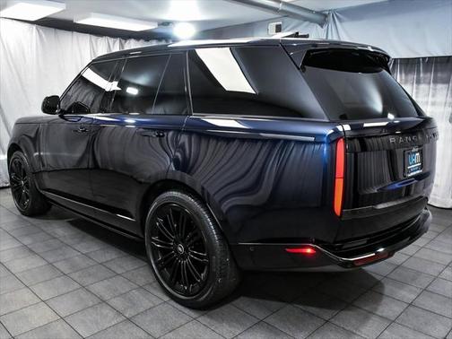 2025 Land Rover Range Rover P530 SE SWB
