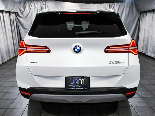 Mineral White Metallic 2025 BMW X3 30 xDrive