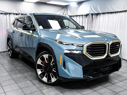2023 BMW XM Base