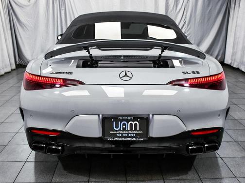 2022 Mercedes-Benz AMG SL 63 Base