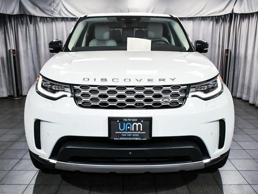 2025 Land Rover Discovery P300 S