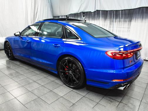 2024 Audi S8 4.0T