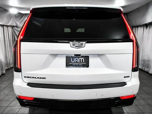 2022 Cadillac Escalade Sport Platinum