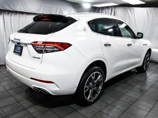 2021 Maserati Levante Base