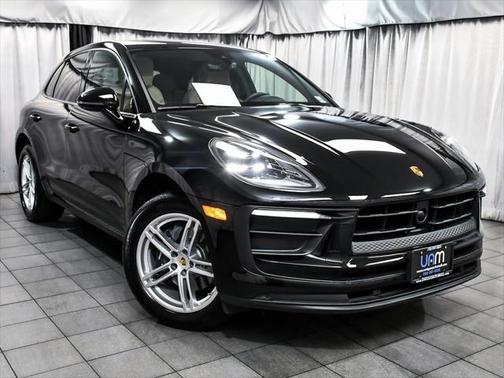 2025 Porsche Macan Base