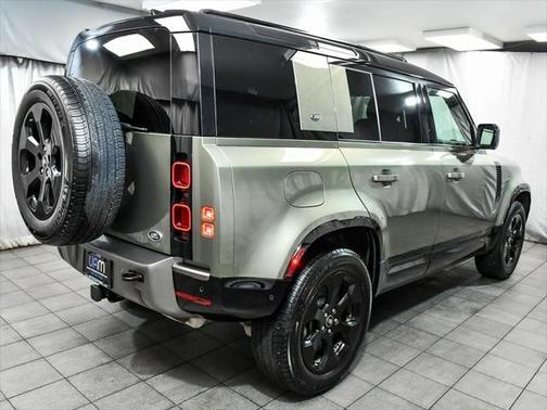2021 Land Rover Defender 110 X-Dynamic SE