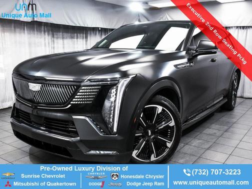 2025 Cadillac Escalade IQ Sport 2