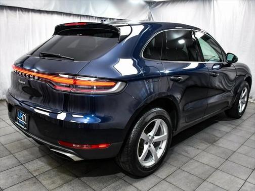 2020 Porsche Macan Base