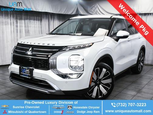 White Diamond 2025 Mitsubishi Outlander SE 2.5 S-AWC