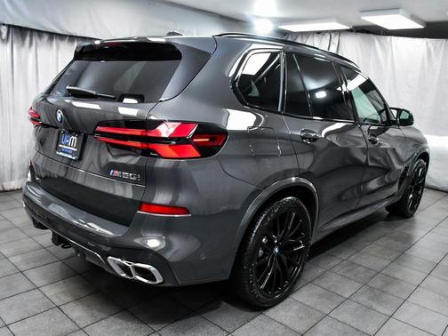 2024 BMW X5 M60i
