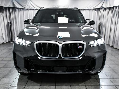 2024 BMW X5 M60i