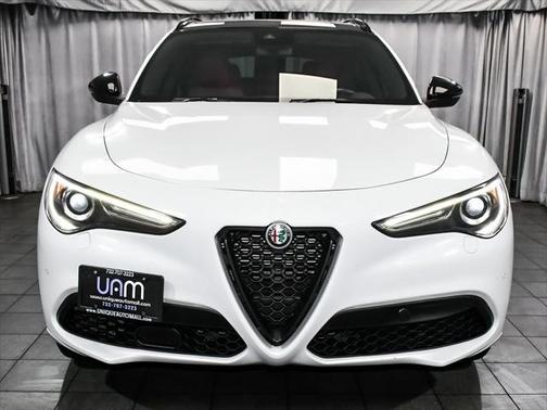 2023 Alfa Romeo Stelvio Veloce AWD