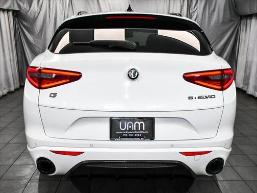2023 Alfa Romeo Stelvio Veloce AWD