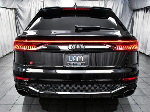 2022 Audi RS Q8 4.0T