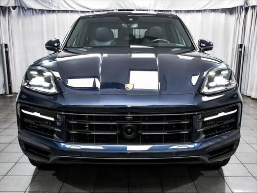 2024 Porsche Cayenne Base