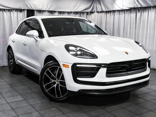 2023 Porsche Macan Base