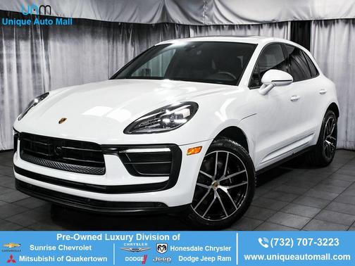 2023 Porsche Macan Macan