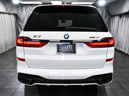 Alpine White 2022 BMW X7 xDrive40i
