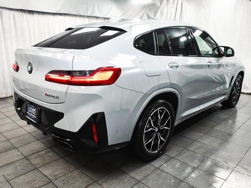 2024 BMW X4 M40i
