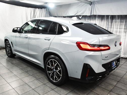 2024 BMW X4 M40i