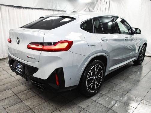 2024 BMW X4 M40i