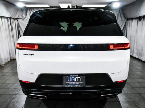 2024 Land Rover Range Rover Sport P360 SE