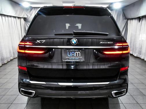 2023 BMW X7 xDrive40i