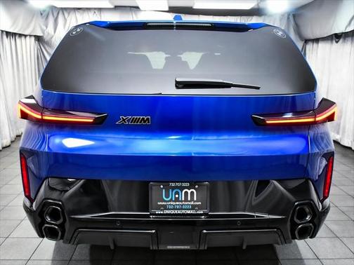 2023 BMW XM Base