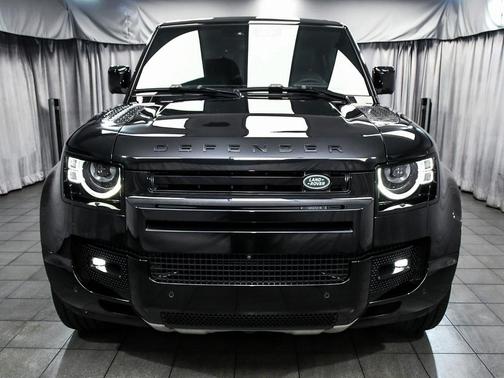 2024 Land Rover Defender 130 P400 X