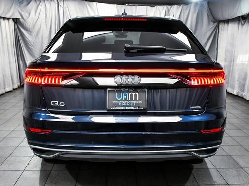 2023 Audi Q8 55 Premium