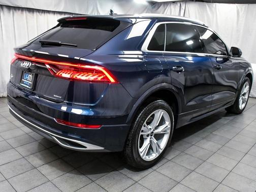 2023 Audi Q8 55 Premium