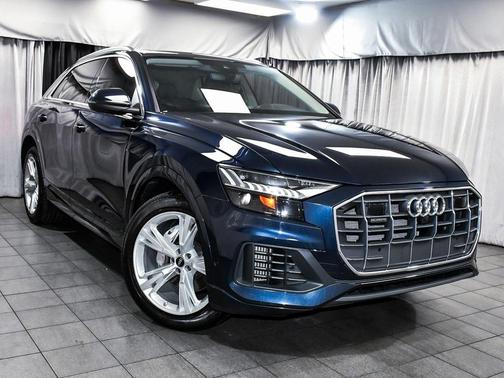 2023 Audi Q8 55 Premium