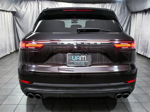 2022 Porsche Cayenne Cayenne
