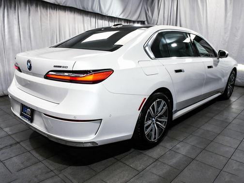 2024 BMW i7 eDrive50