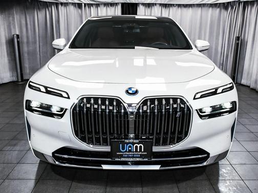 2024 BMW i7 eDrive50