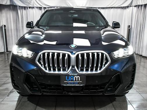 2025 BMW X6 xDrive40i
