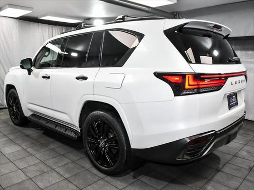 2024 Lexus LX 600 Luxury