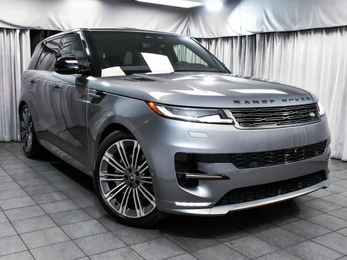 2025 Land Rover Range Rover Sport SE