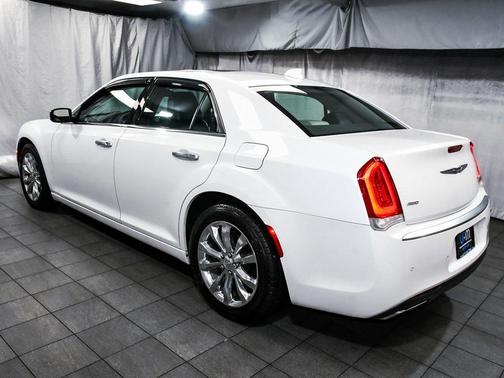 2015 Chrysler 300C Platinum