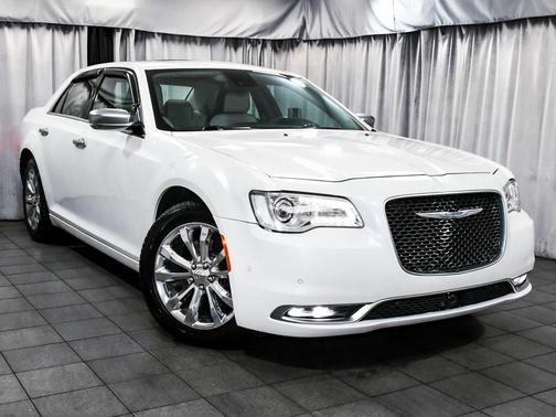 2015 Chrysler 300C Platinum