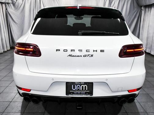 2018 Porsche Macan Macan GTS