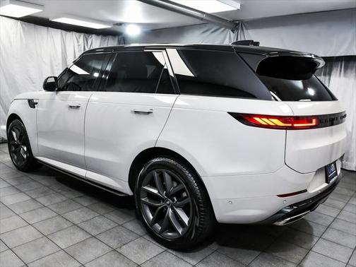 2024 Land Rover Range Rover Sport SE