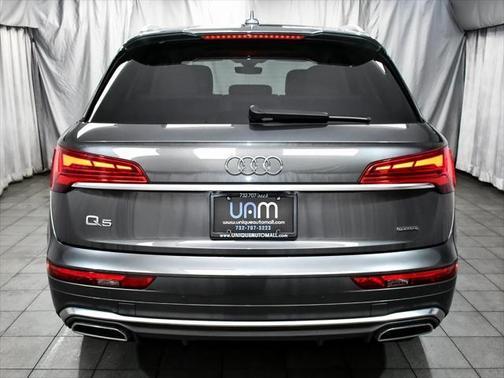 2022 Audi Q5 45 S line Premium Plus