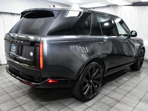 2023 Land Rover Range Rover SV SWB