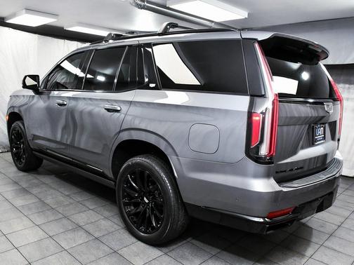 2022 Cadillac Escalade Sport